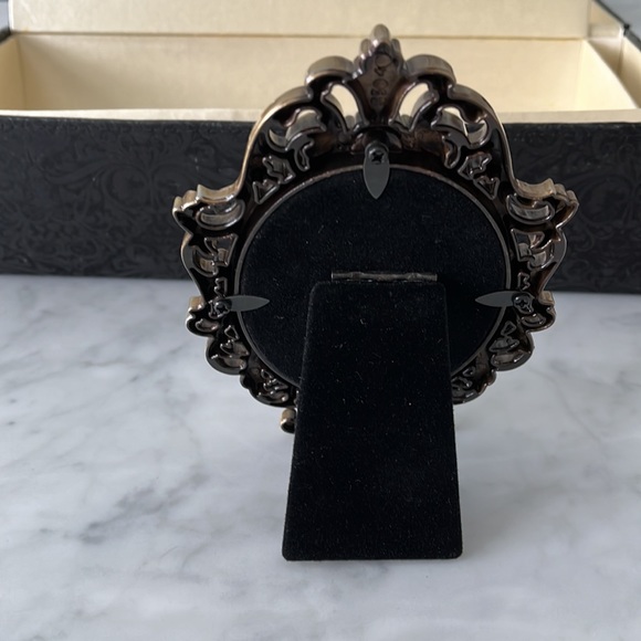 GHD holder and mirror - Picture 11 of 12